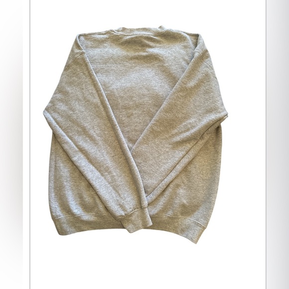 Custom Crewneck in Grey “Be the Light” Matthew 5:14, size Medium. - Picture 5 of 6